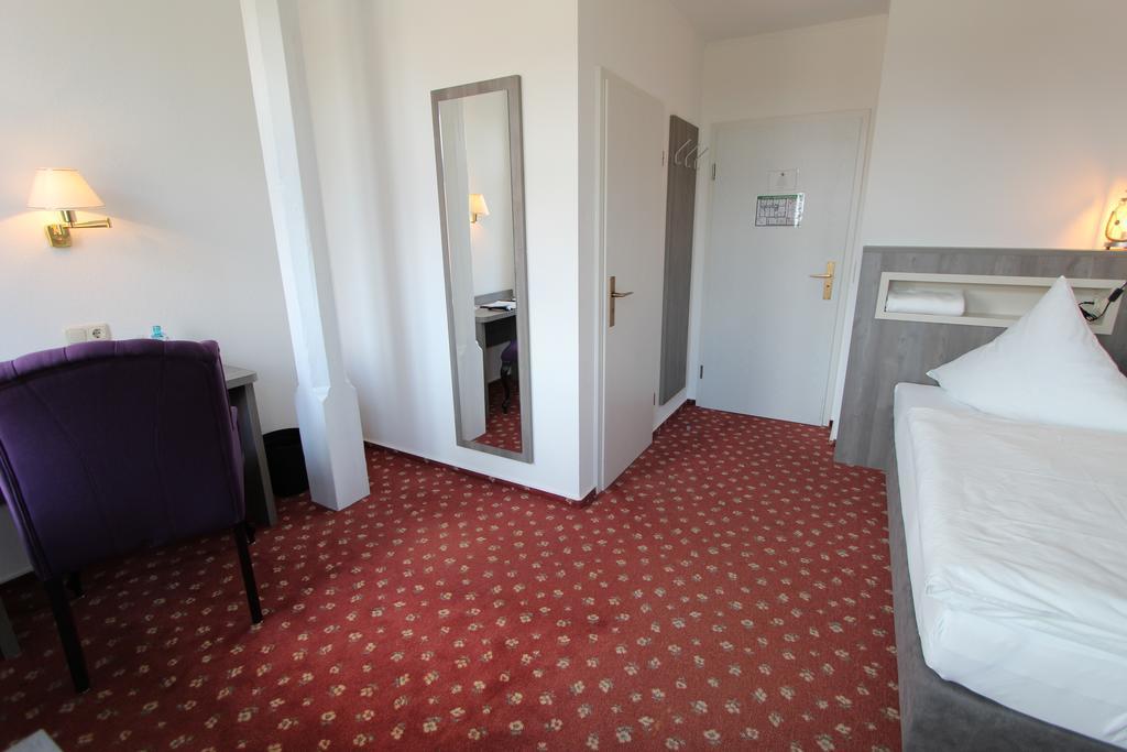 Hotel Thormaehlen Bliestorf Phòng bức ảnh